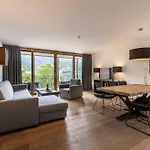 Bellevue Residences - Luxurious Lakeside Apartman