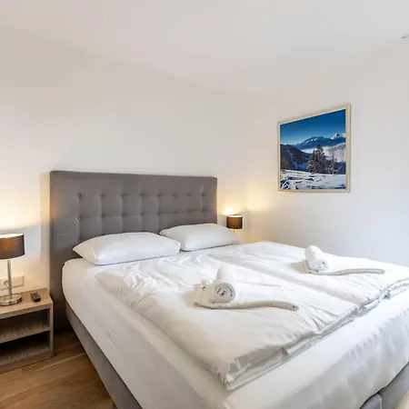 Διαμέρισμα Bellevue Residences - Luxurious Lakeside