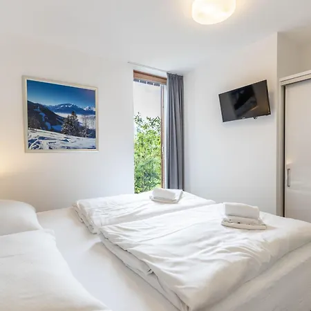 Bellevue Residences - Luxurious Lakeside Appartement *