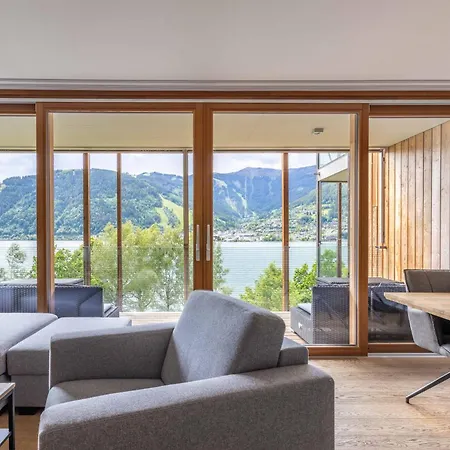 Bellevue Residences - Luxurious Lakeside
