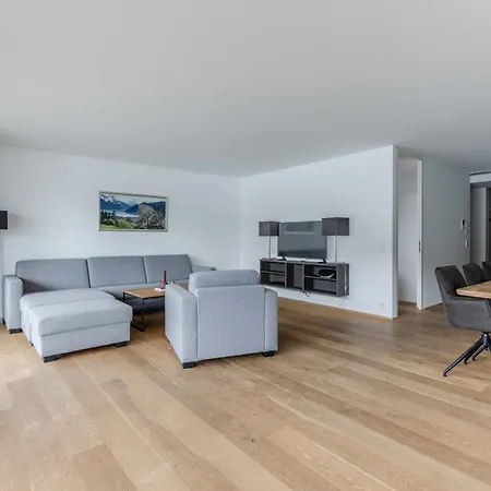 아파트 Bellevue Residences - Luxurious Lakeside *