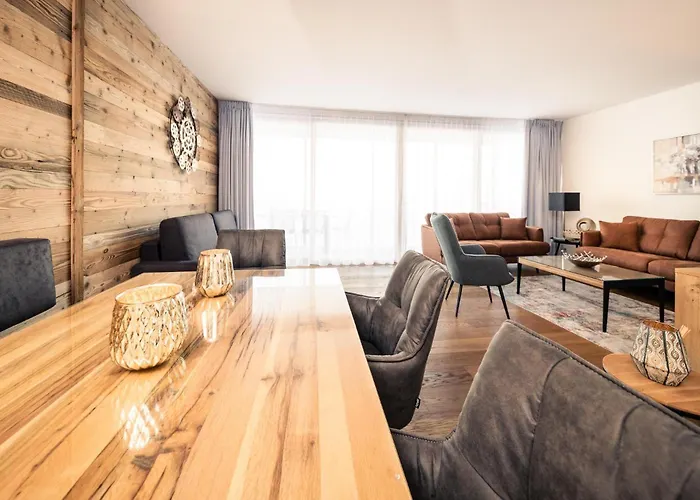 Bellevue Residences - Luxurious Lakeside 滨湖采尔