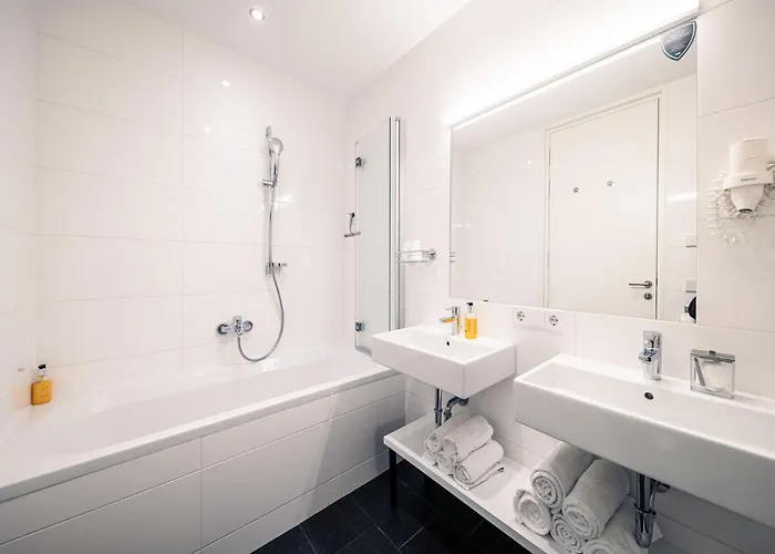 Διαμέρισμα Bellevue Residences - Luxurious Lakeside *