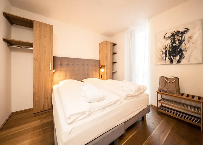 Bellevue Residences - Luxurious Lakeside * Τσελ αμ Ζέε