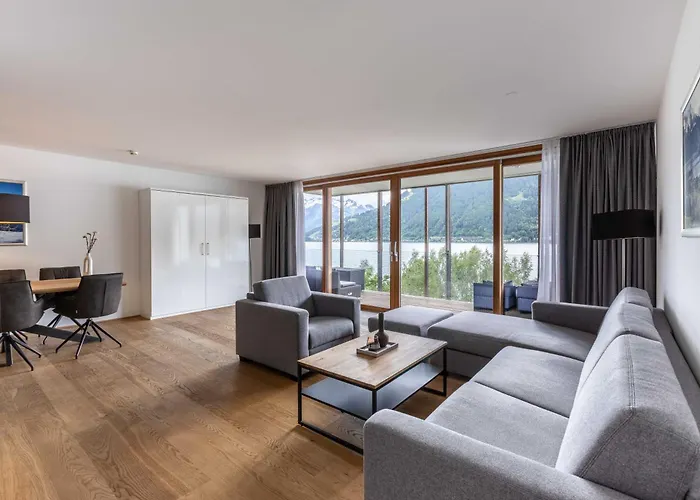 Bellevue Residences - Luxurious Lakeside *