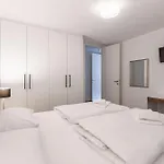 Apartmán Bellevue Residences - Luxurious Lakeside *