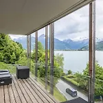Apartmán Bellevue Residences - Luxurious Lakeside