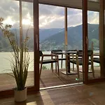 Apartmán Bellevue Residences - Luxurious Lakeside