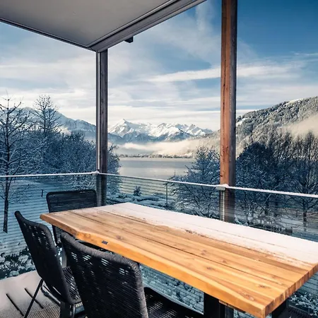 Bellevue Residences - Luxurious Lakeside Appartement *