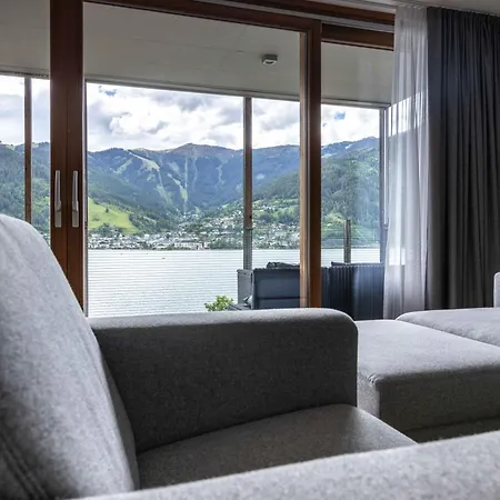 Bellevue Residences - Luxurious Lakeside Appartement *